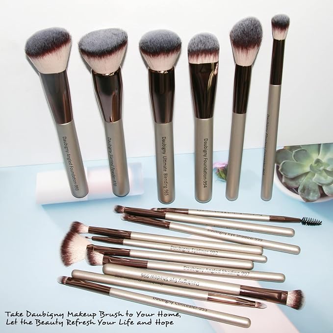 Makeup Brushes, Daubigny 16Pcs Complete Premium Synthetic Makeup Brush Set with Professional Foundation Brushes Powder Concealers Eye shadows Blush Makeup Brush for Perfect Makeup (Champagne Gold)