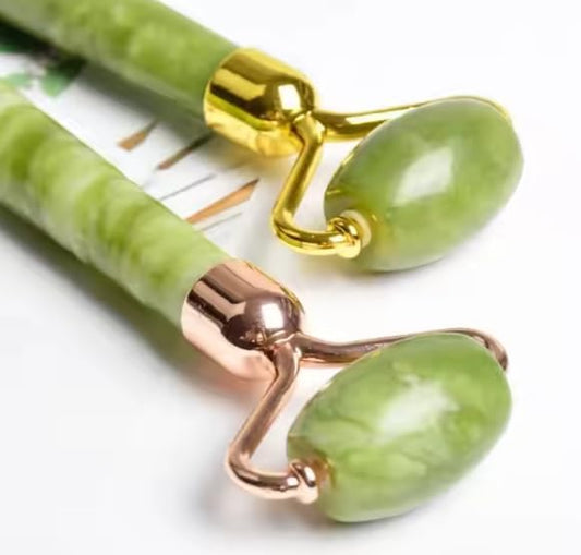 BelleVita Jade Roller & Gua Sha Set- Natural Facial Massage Tool for Lymphatic Drainage, Anti Aging and Glowing Skin Cooling Greenstone, Face and Neck Skin Care Set.