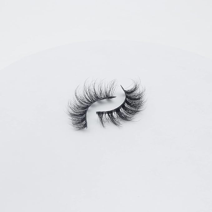 False Eyelashes Cat Eye Lashes Faux Mink Lashes Natural Look Fluffy Wispy Lashes That Look Like Extensions Pestañas Postizas D Curl Lash Strips Short Fox Eye Lashes 7 Pairs Pack