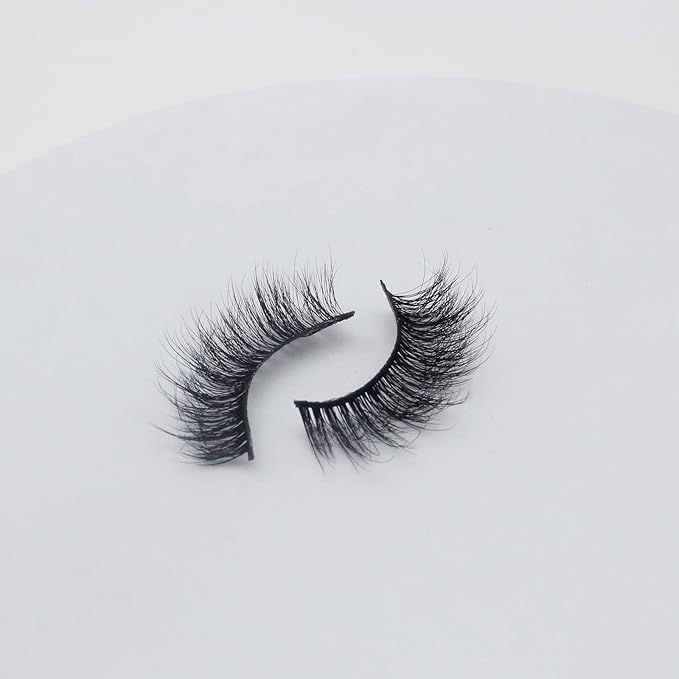 False Eyelashes Cat Eye Lashes Faux Mink Lashes Natural Look 8D Fluffy Wispy Lashes That Look Like Extensions Pestañas Postizas D Curl Lash Fake Strips Lashes 7 Pairs Pack
