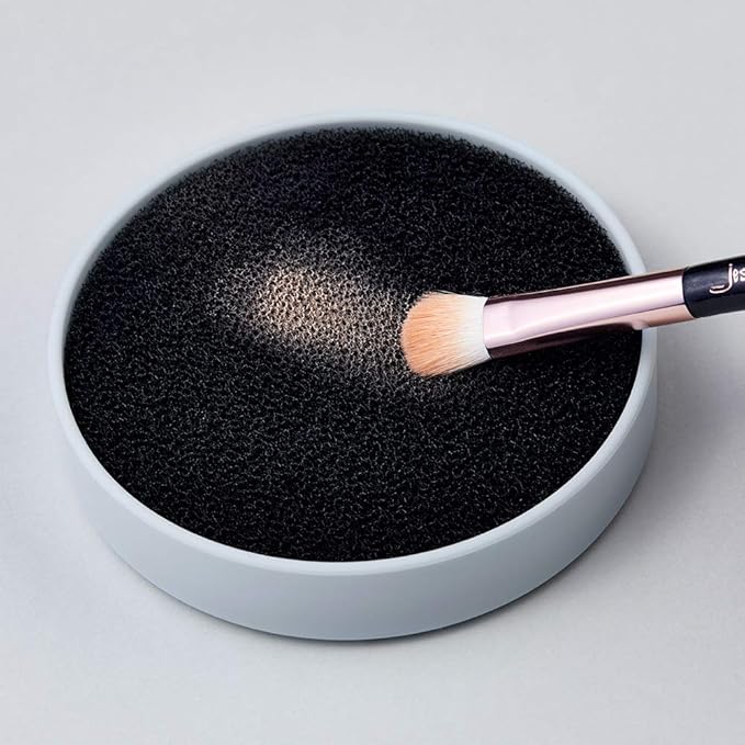 Jessup Makeup Brush Cleaning Mat with Color Removal Sponge, 2 in 1 Silicone Makeup Brush Cleaner (Whisper White), A003