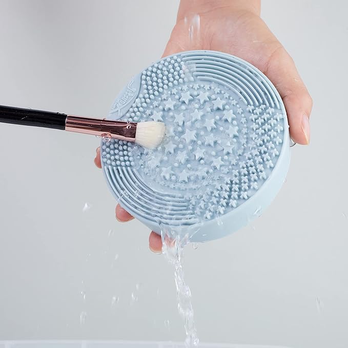 Jessup Makeup Brush Cleaning Mat with Color Removal Sponge, 2 in 1 Silicone Makeup Brush Cleaner (Skyway Blue), A004