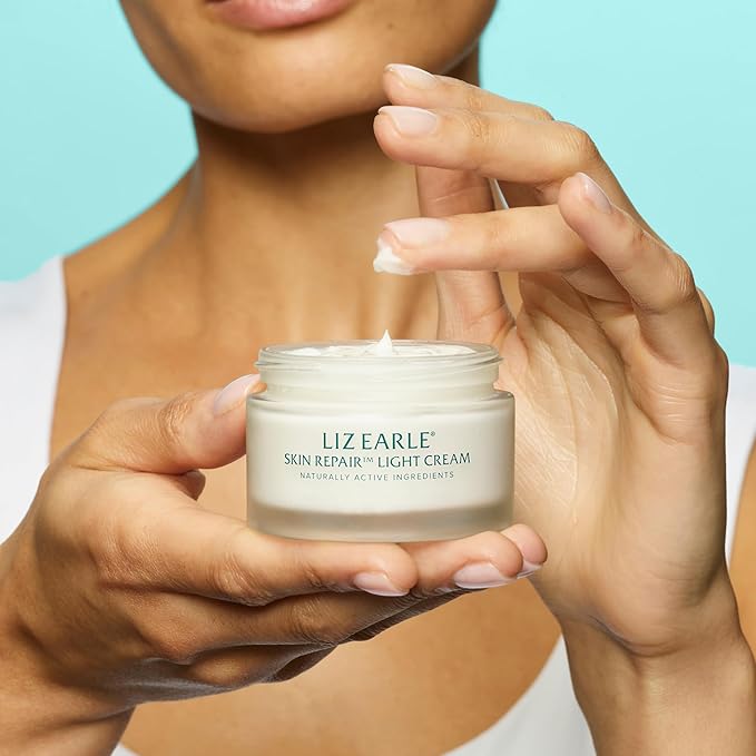 Liz Earle Skin Repair Light Face Cream - Hydration-Boosting Face Moisturizer with a Silky, Lightweight Texture - Balances & Hydrates Skin for a Healthy, Radiant Glow (50 ml)