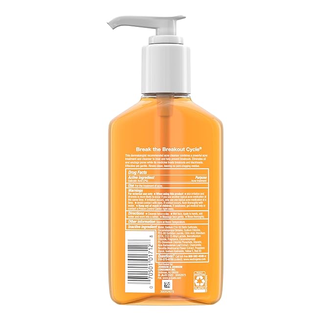 Neutrogena Oil-Free Acne Wash, Acne Fighting Facial Cleanser with Salicylic Acid Medicine, Acne Treatment for Face, Non-Comedogenic, Residue-Free, 9.1 fl oz Pump Bottles, 3 Pack