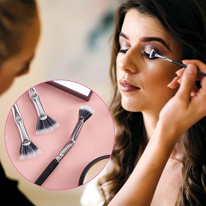 PAGOW 2 Pcs Folding Angle Scalloped Lash Brush, Multifunctional Mascara Fan Brush for Lashes, Mascara Brush Eyelash Comb Separator, Eye Lash Fan Brush Wands Makeup Tool (Black+Brown)