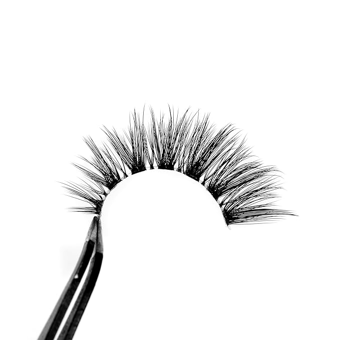 Pooplunch False Eyelashes Invisible Band Cat Eye Lashes Wispy Extension Volume Natural Short Fake Eyelash Faux Mink Lashes Strips 7 Pairs Pack
