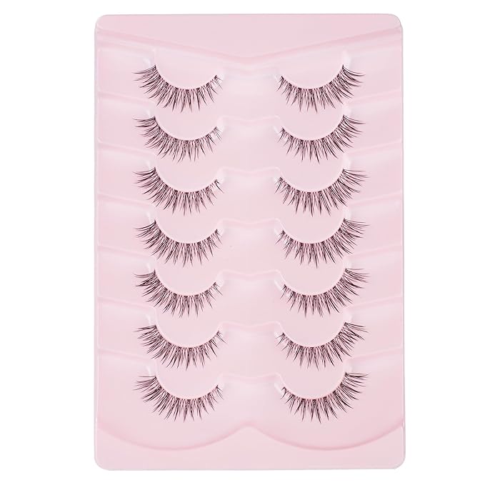 Fake Lashes Natural False Eyelashes Wispy Fake Eyelashes UT65