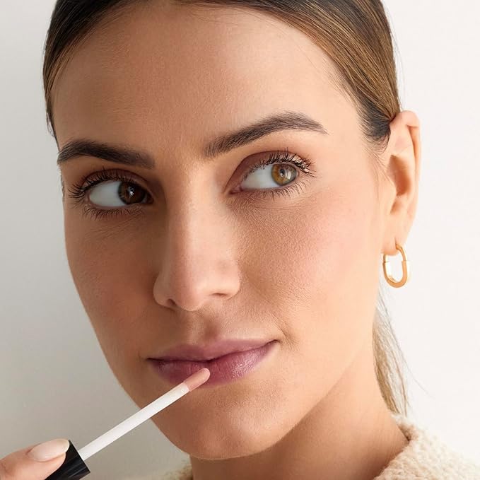 Palladio Lip Gloss, Non-Sticky Lip Gloss, Contains Vitamin E and Aloe, Offers Intense Color and Moisturization, Minimizes Lip Wrinkles, Softens Lips with Beautiful Shiny Finish, Passion Pink