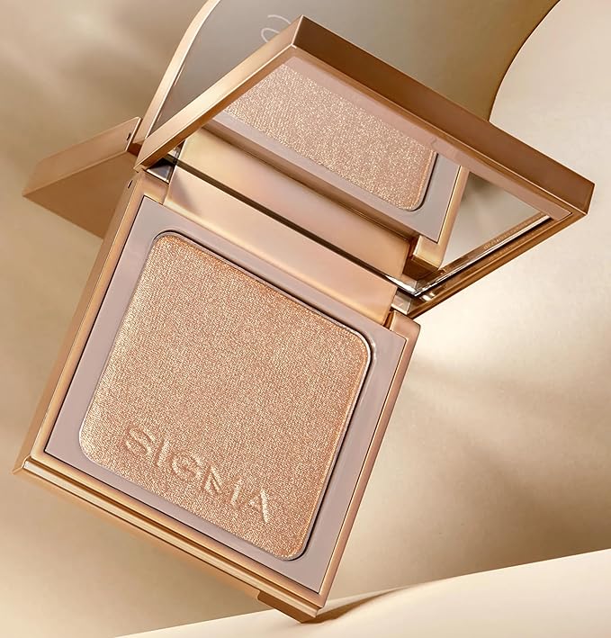 Sigma Beauty Highlighter Makeup – Illuminating Highlighting Powder for Face, Sheer Glimmer Face Highlighter for Cheeks, Cupid’s Bow, & Brow Bone (Golden Hour, Warm Amber Metallic)