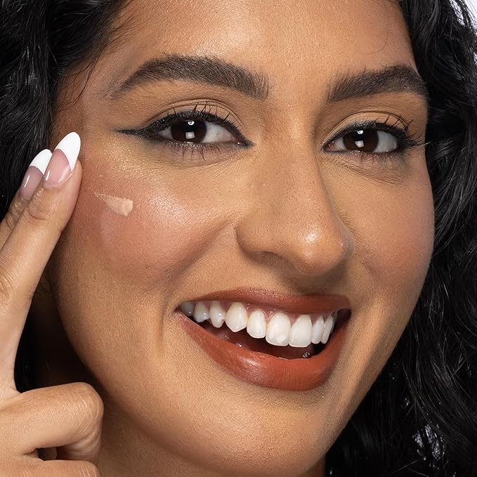 bdb Gold Infused Illuminator - Radiance Boosting, Highlight & Hydrate