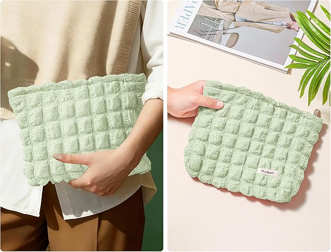 Makeup Bag, Bubble Cloud Travel Cosmetic Bag Organizer, Large Capacity Toiletry Make Up Bags with Zipper for Women and Girls, Light Green