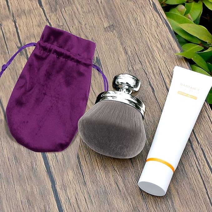 Blend & Blur Extra Large Body Makeup Brush for Self Tanner,Leg Makeup & Bronzer Self Tan Back Applicator, 3.2inch Wide Head Kabuki Brush For Application with Drawstring Bag (Silver)