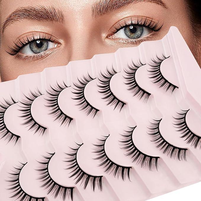 Natural Lashes Manga Lashes Cat Eye Lashes False Eyelashes Natural Look, Yasnai Wispy EyeLashes Short 10mm Wet Look Fake Lashes Volume Lashes, Strips Lashes Eyelashes 7 Pairs Pack